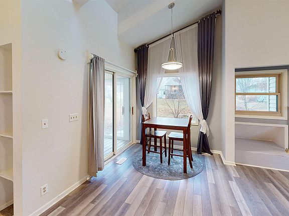 5th image of 1009 Southview Dr