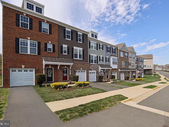 2nd image of 6212 Quinns Creek Dr