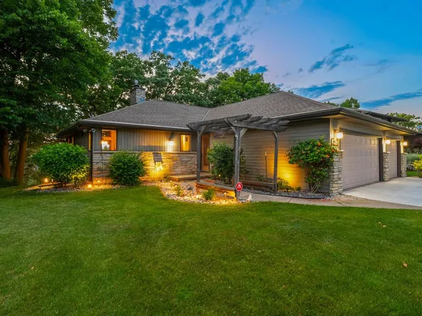 2905 Bay Settlement Rd, Green Bay, WI 54311