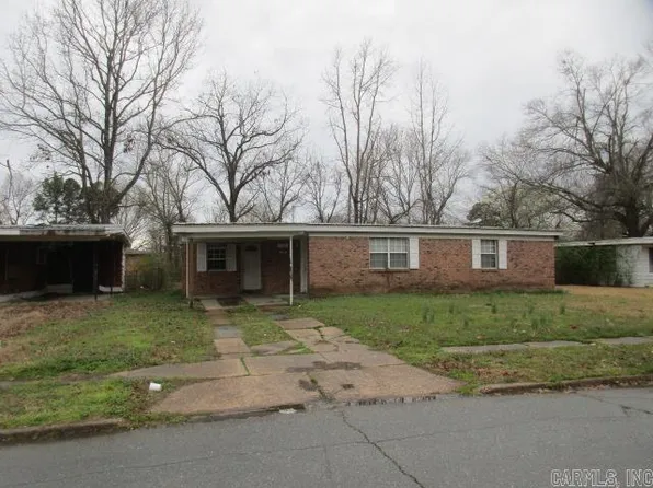 3102 Jonquil St, Pine Bluff, AR 71603