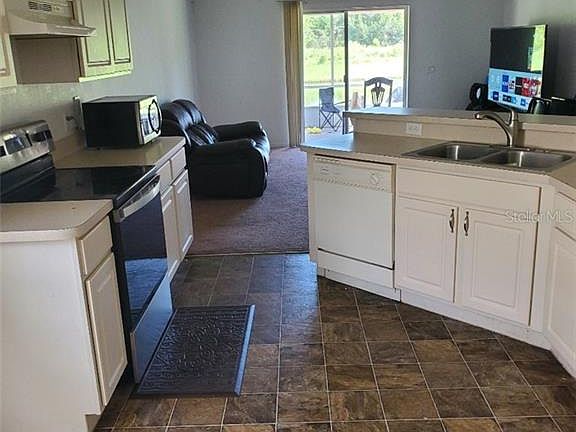 2nd image of 209 Grand Preserve Way