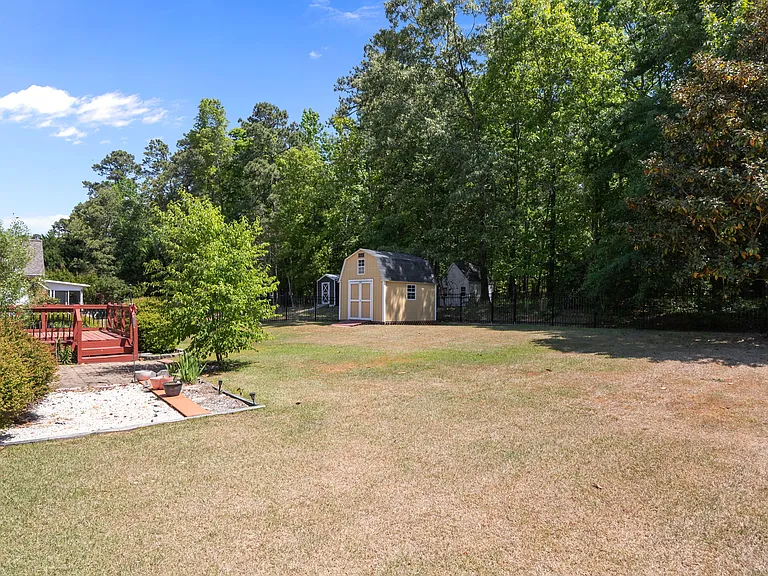 1325 Old Regent Dr — Photo 45