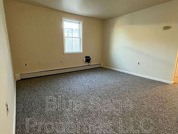 4th image of 1010 Yates Ave #2A