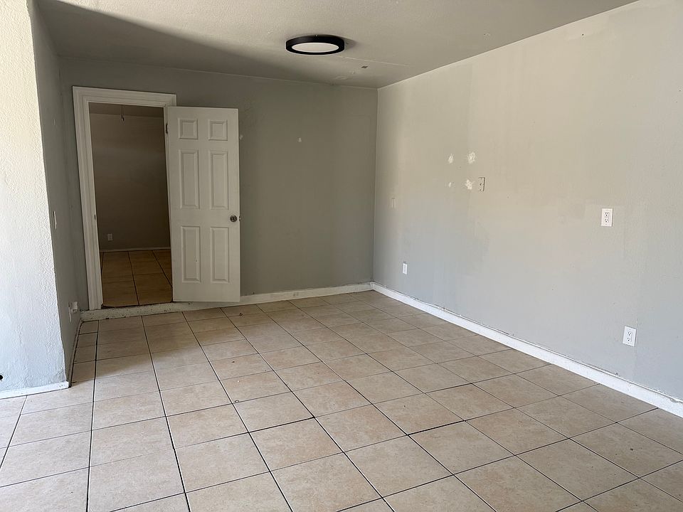 1st image of 2217 Bridle Wreath Ln