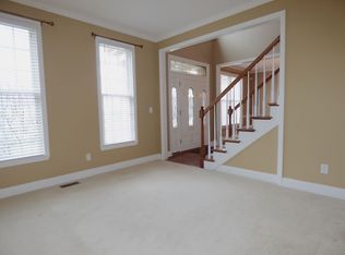 1842 Madison Dr, Coraopolis, PA