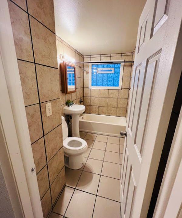 2nd image of 7024 W Silver Spring Dr