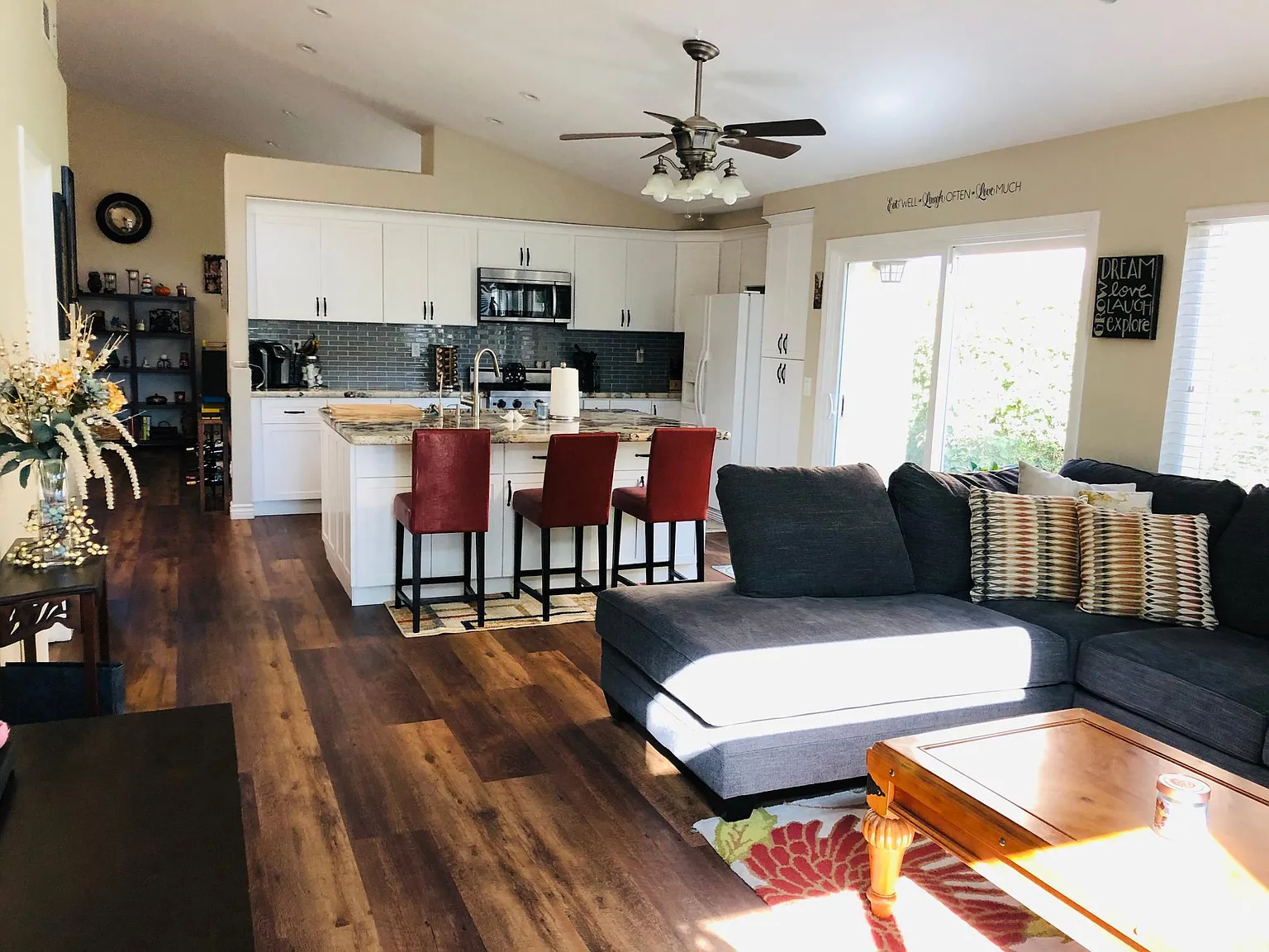 15712 Sophomore Ct — Photo 2