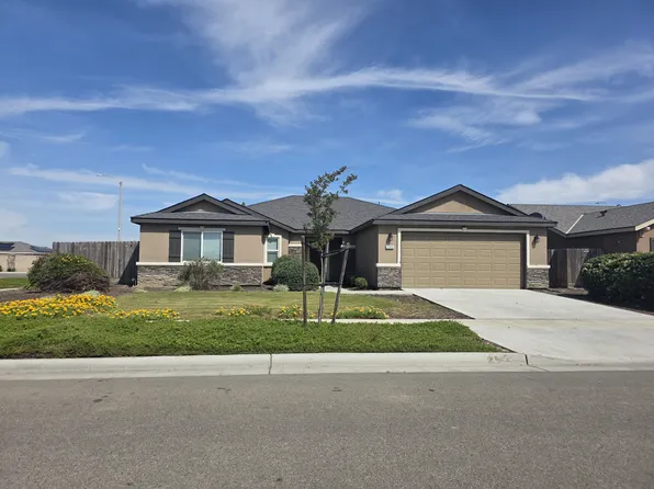 2355 Madeline Dr, Hanford, CA 93230