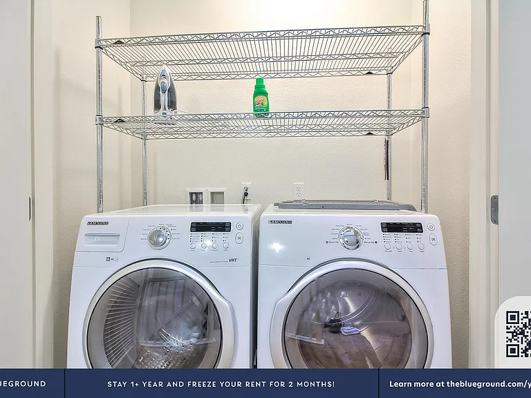 Washer/Dryer in Apartment