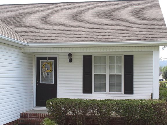 2nd image of 15 Creekview Dr