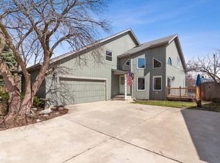 329 S Williams St, Westmont, IL