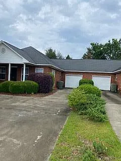 3423 Landmark Dr — Photo 4