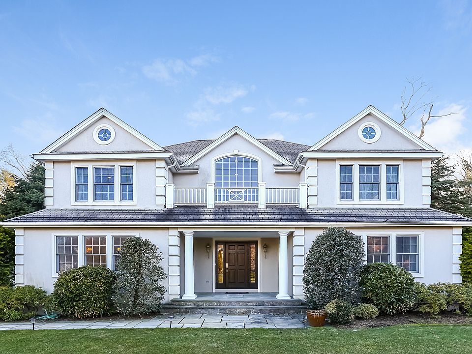 1st image of 84 Stonewall Cir