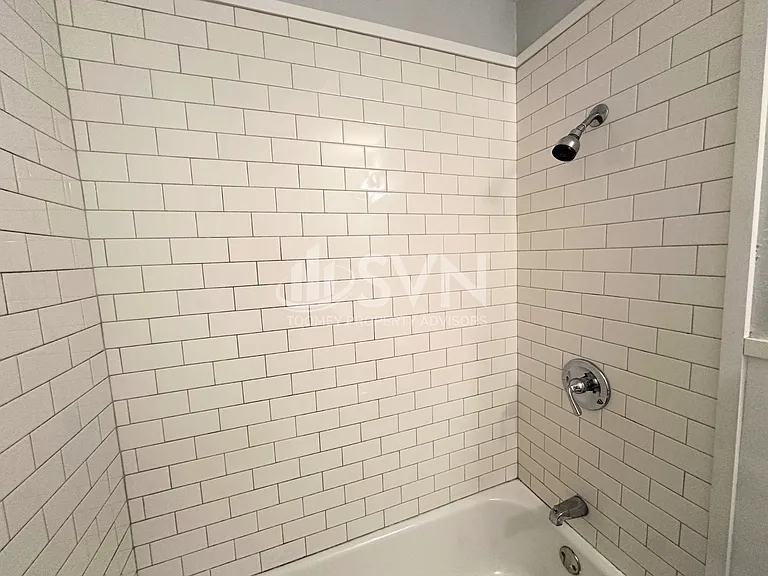 4077 Lancewood Dr S — Photo 18