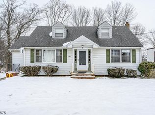 143 Monroe Trl, Hopatcong, NJ 07843