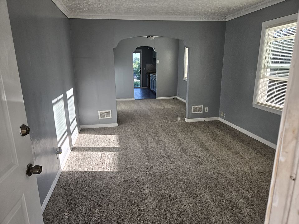 2nd image of 3951 Laurel Ave