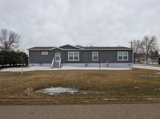 309 1st St E, Anamoose, ND 58710