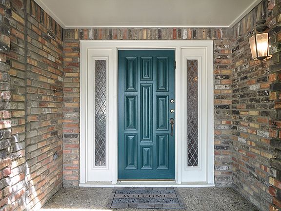 3rd image of 6319 Hickory Hill Dr