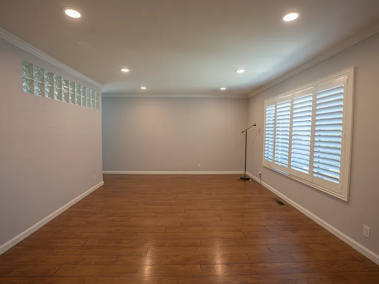 408 Fernando Ct — Photo 5