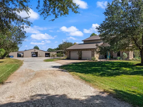 2215 Avenue Q, Santa Fe, TX 77510