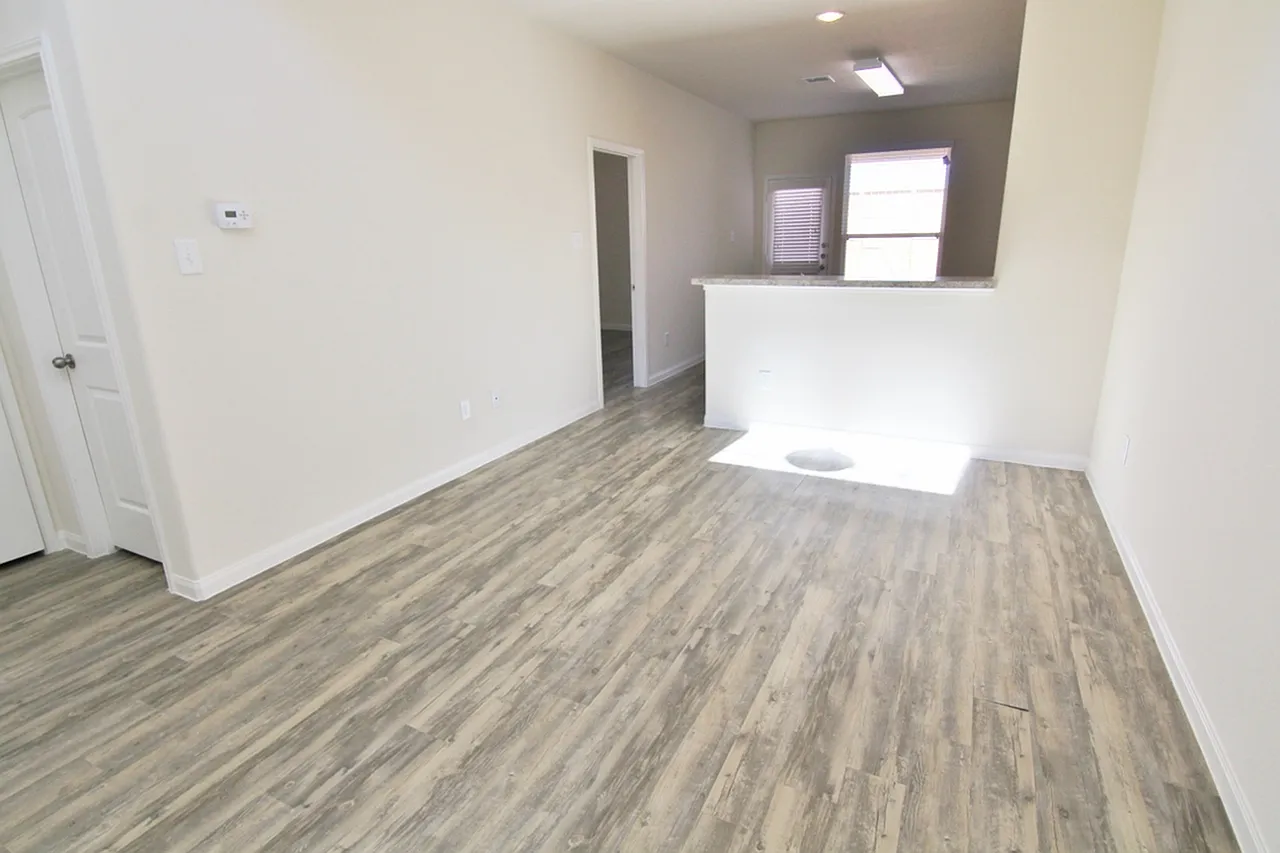Brenwood Circle Townhomes — Photo 4