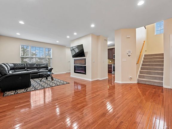 4th image of 394 W Shadow Creek Dr #394