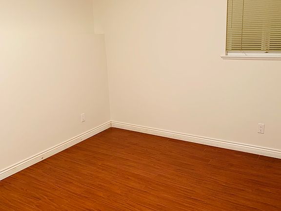 2nd image of 3266 E Pender St