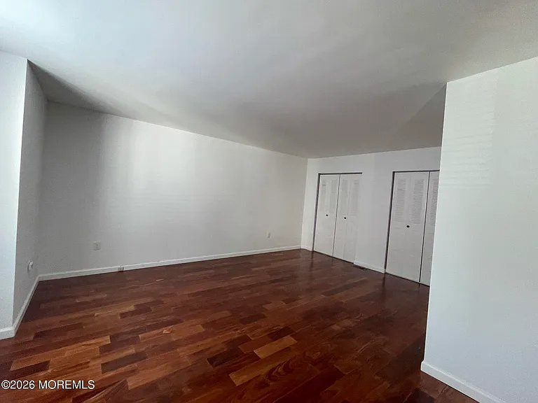 19 Clavendon Ct — Photo 9