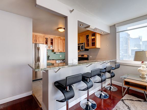 3rd image of 200 N Dearborn St Unit 3102