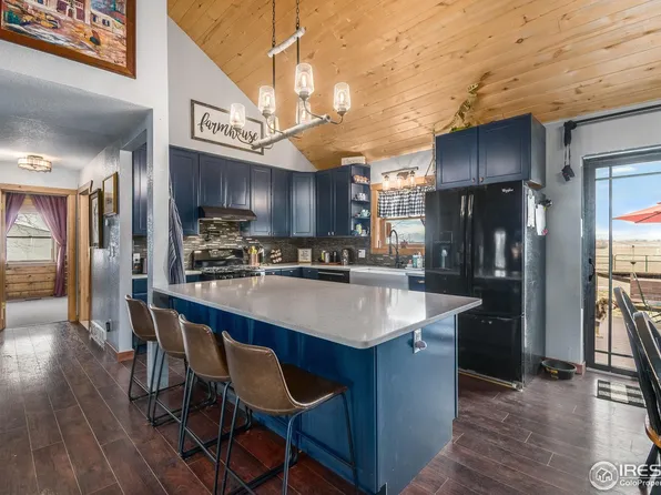318 S 1st Ave, Ault, CO 80610