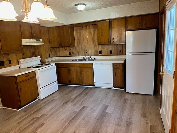 4th image of 1129 Leaf Ave