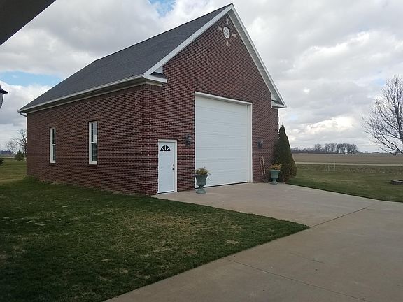 4th image of 118 Clover Brook Dr