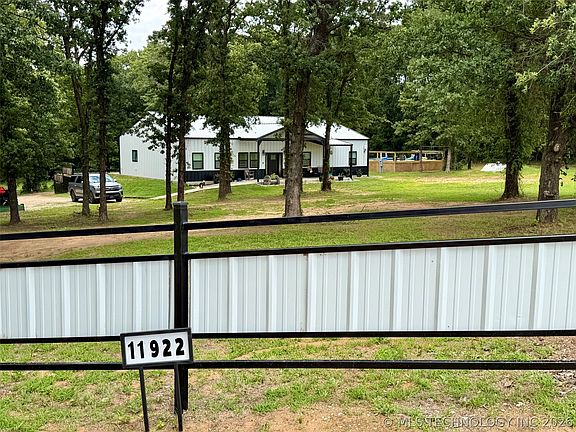 4th image of 11922 Snell Rd