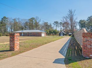 2928 Barton Rd, Crestview, FL 32539