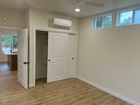 5th image of 18 Poolside Loop