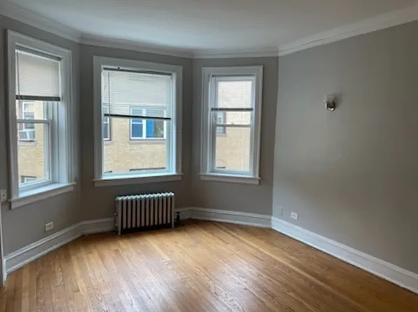 7377 N Damen Ave APT J2, Chicago, IL 60645