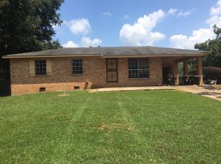 1222 Glendale Cir, Greenwood, MS 38930