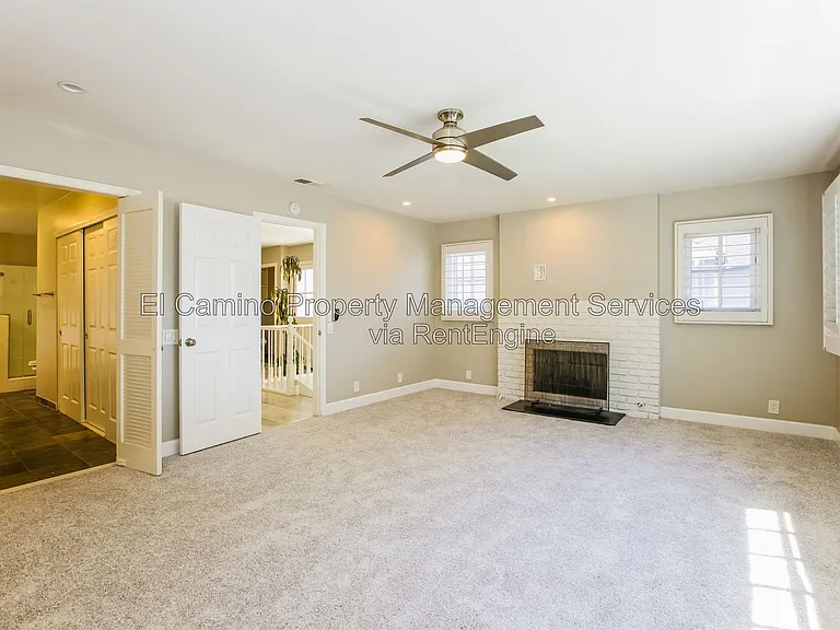 1728 Lake St — Photo 14