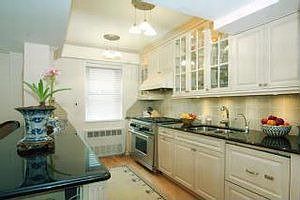 3rd image of 30 E 65th St #13-D