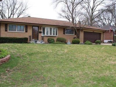 5912 Holyoke Dr, Saint Louis, MO, 63123