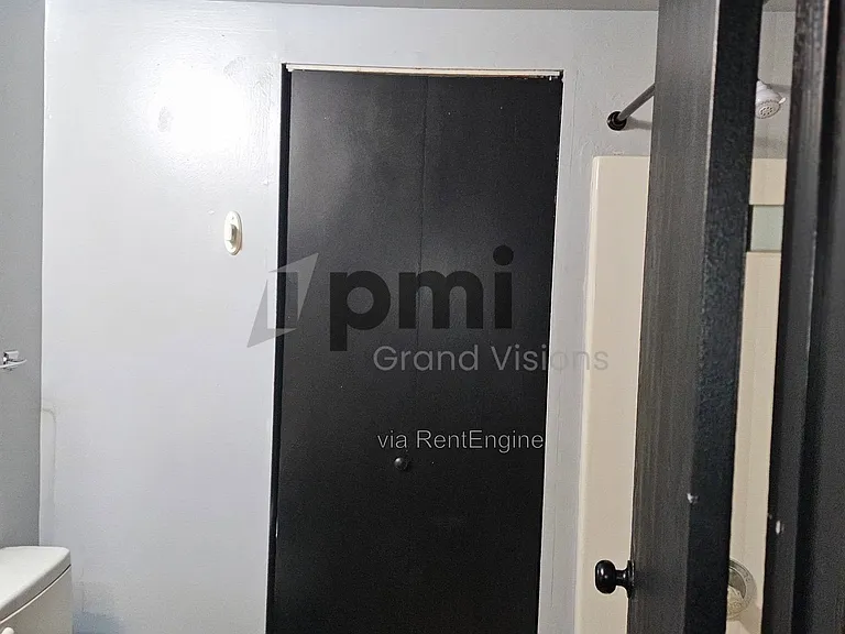 Vawter Street Apartments — Photo 41