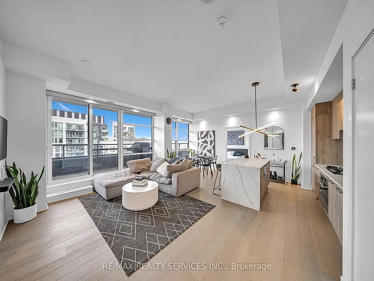 501 Adelaide St W #1404 — Photo 32
