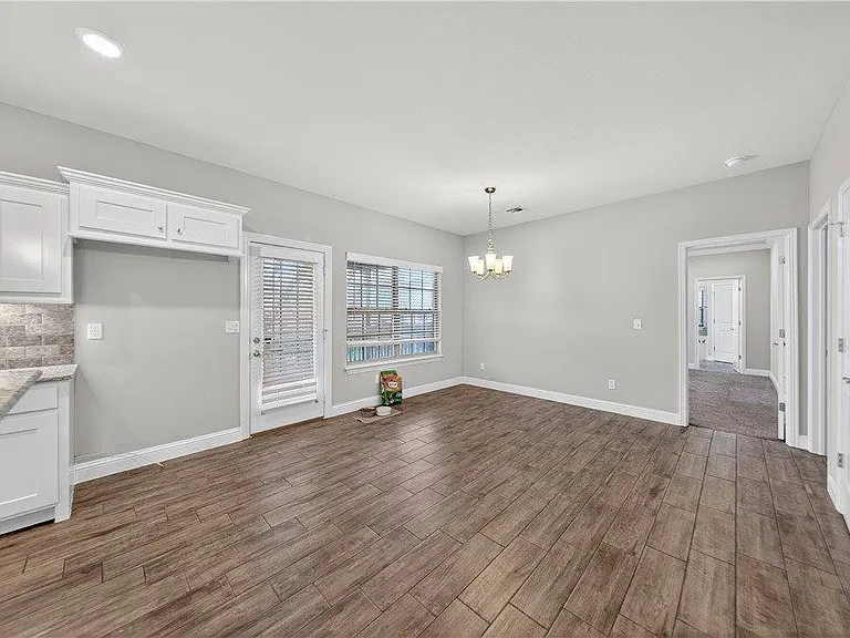584 Quartz Way — Photo 4