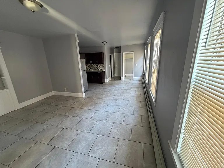 76 Hamilton St #2 — Photo 5