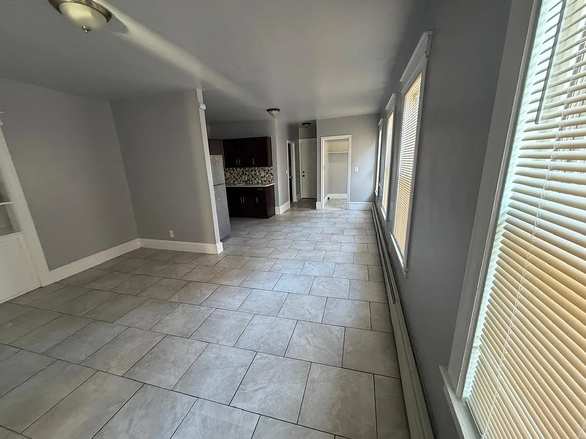 Building Photo - 76 Hamilton St #2E