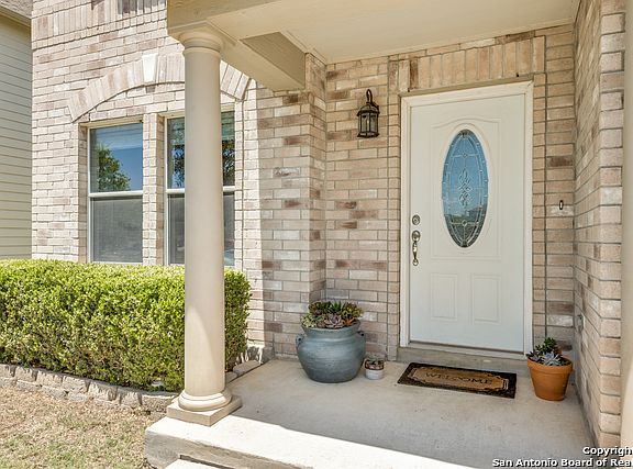4th image of 11123 Barclay Point
