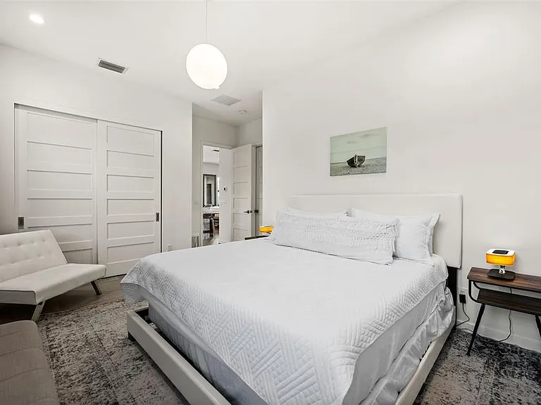 5351 Moeller Ave — Photo 14