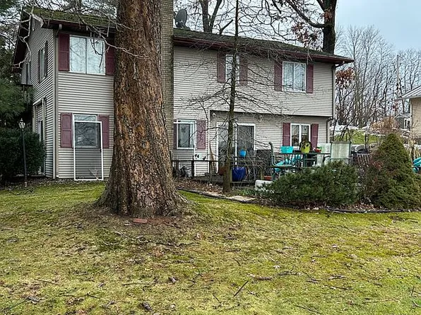 19700 Lakeshore Dr, Three Rivers, MI 49093