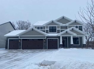 1955 Royal Blvd N, Lake Elmo, MN 55042