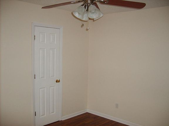 4th image of 4824 Pawnee Trl